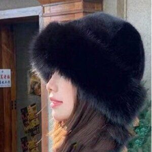 Black Faux Fur Winter Bucket Hat
